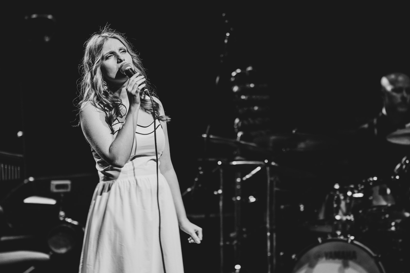 Gabriela Kurzac śpiewa na scenie